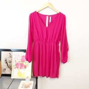 🔴 Pink Dress Keyhole Back Cold Shoulder Sleeves M